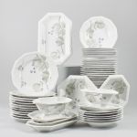 539465 Dinner set